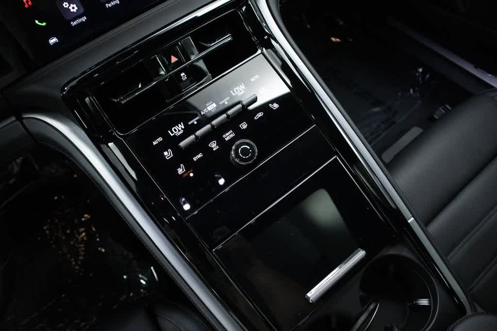 Thumbnail: 2024 Porsche Panamera - 21