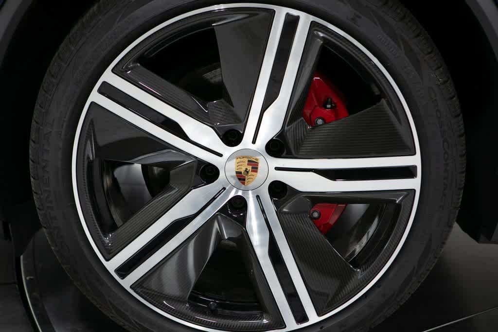 Thumbnail: 2025 Porsche Macan - 11