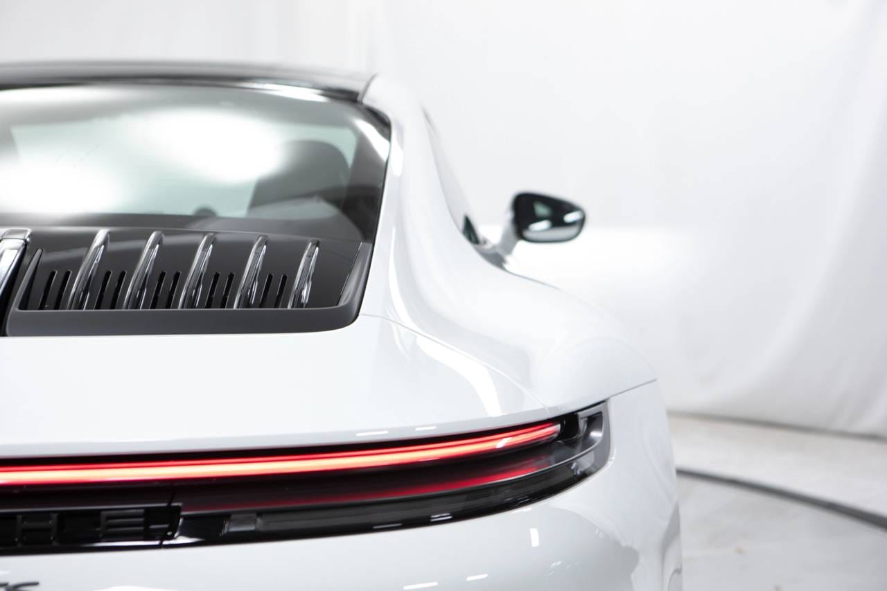 Thumbnail: 2026 Porsche 911 - 18