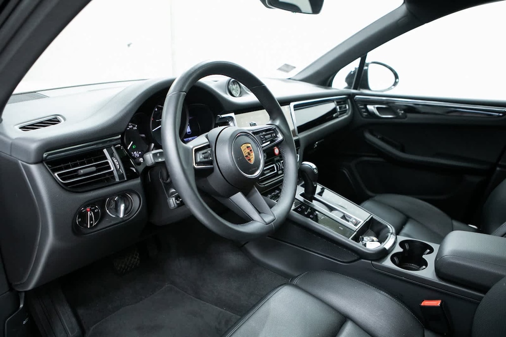 Certified 2025 Porsche Macan