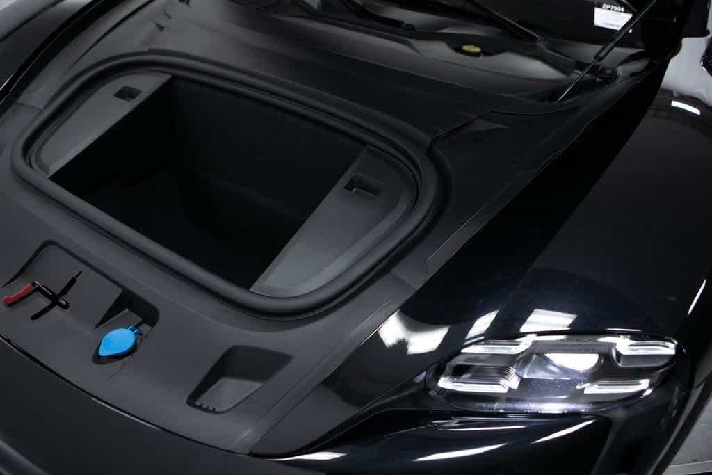 Thumbnail: 2022 Porsche Taycan - 17