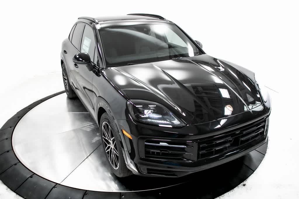 Thumbnail: 2025 Porsche Cayenne - 40