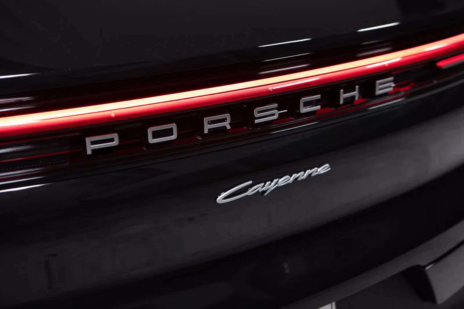 Thumbnail: 2025 Porsche Cayenne - 18