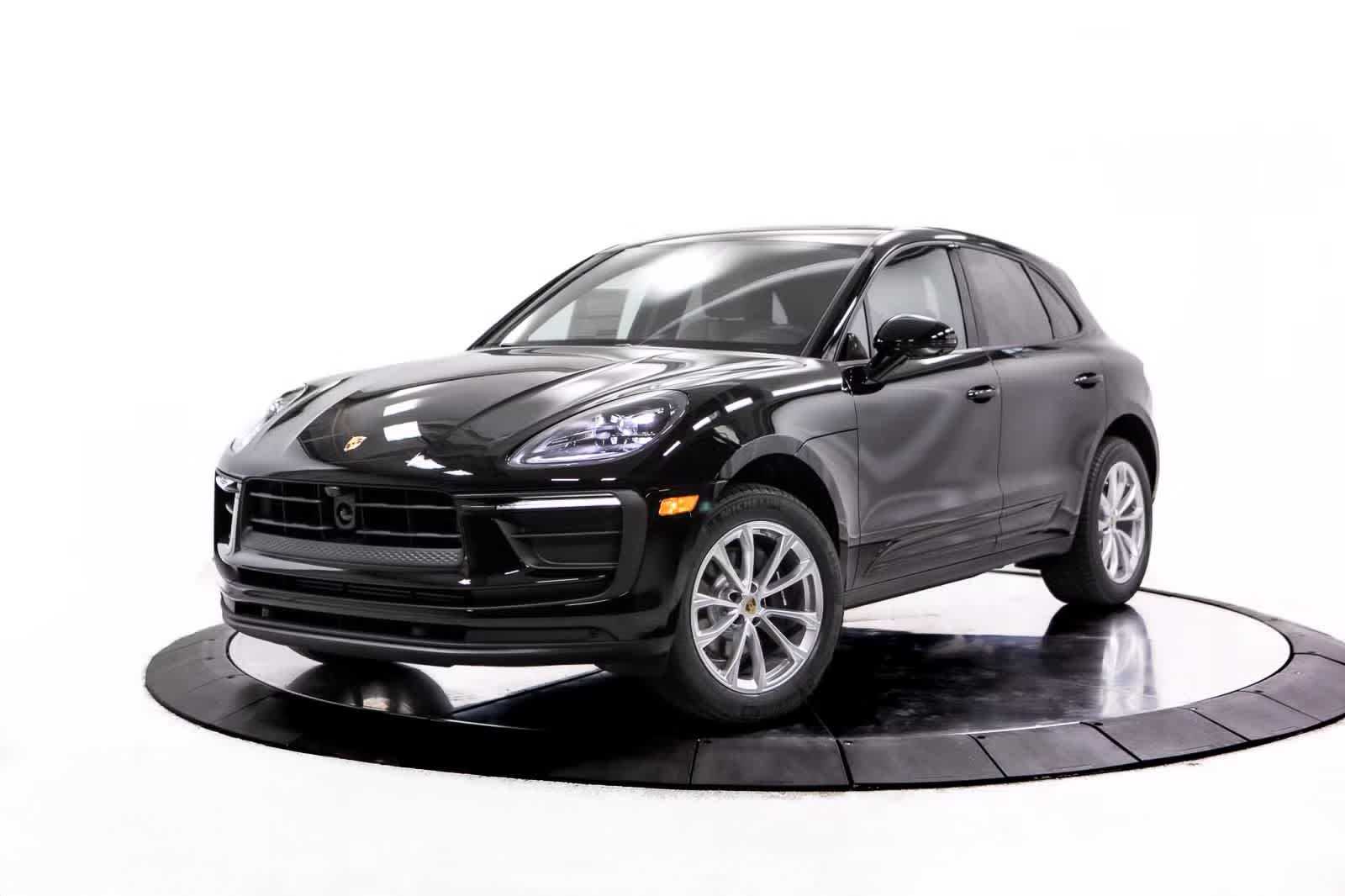 Thumbnail: 2026 Porsche Macan - 1