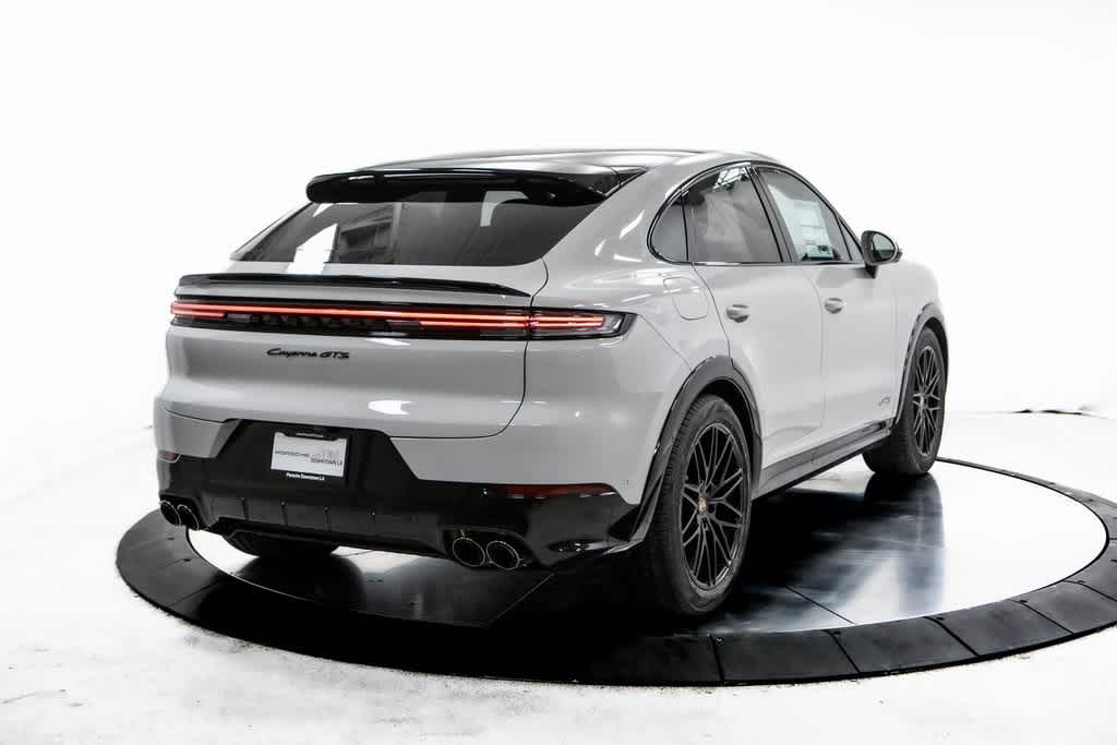 Thumbnail: 2025 Porsche  - 7