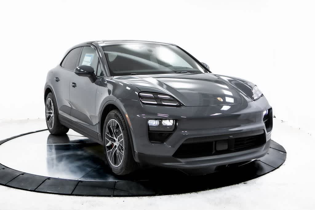 Thumbnail: 2025 Porsche Macan - 9