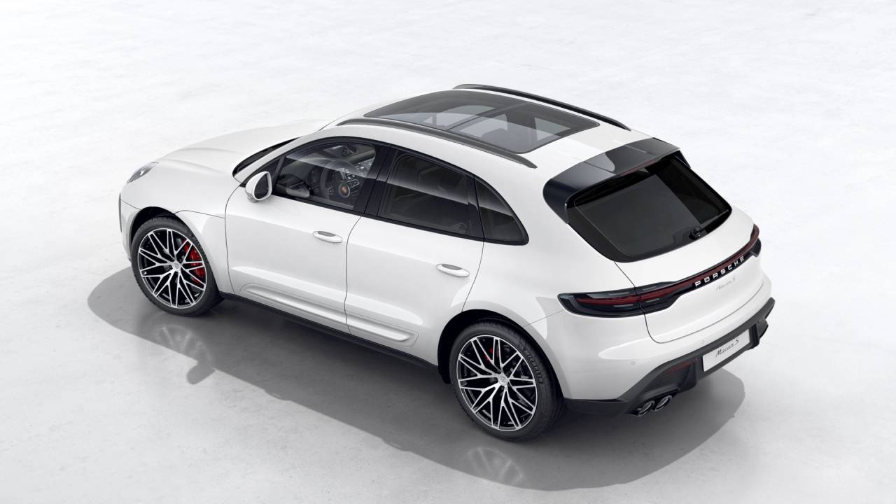 Thumbnail: 2026 Porsche Macan - 4