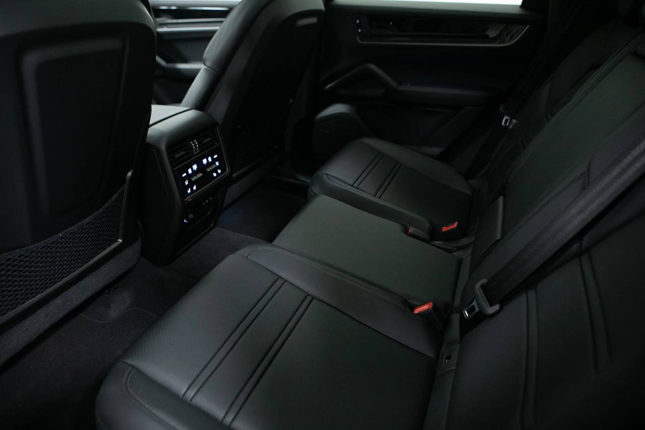 Thumbnail: 2025 Porsche  - 35