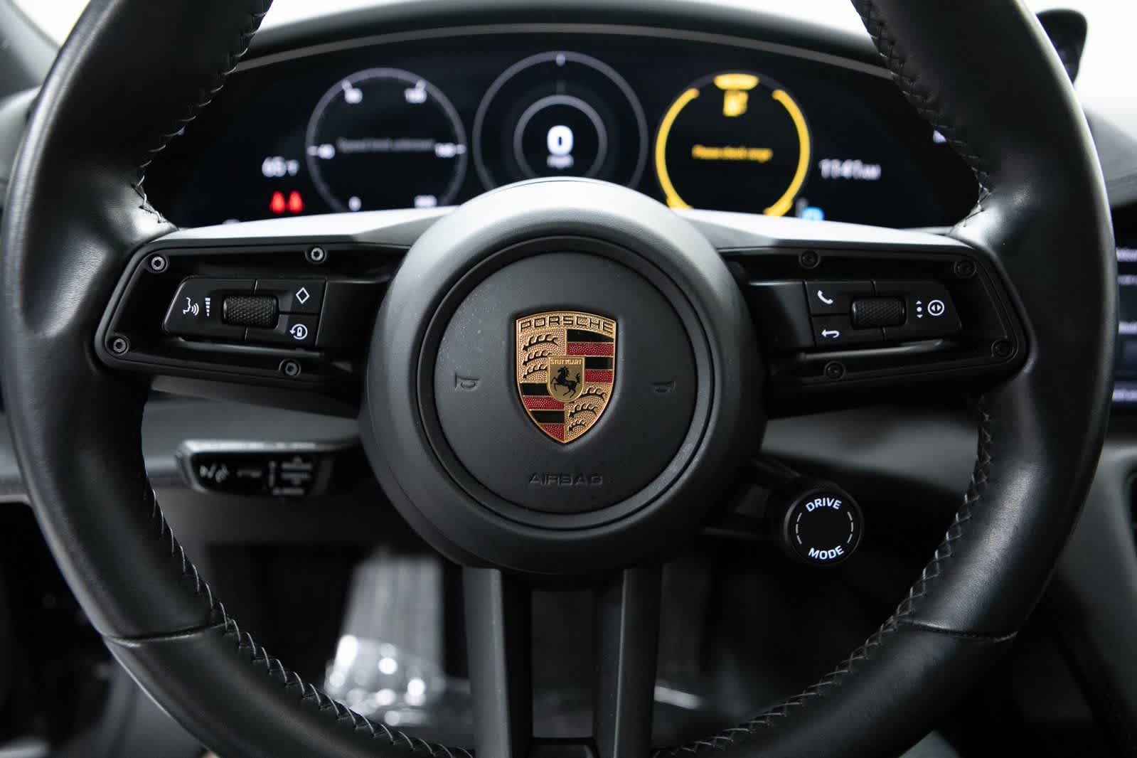 Thumbnail: 2022 Porsche Taycan - 14