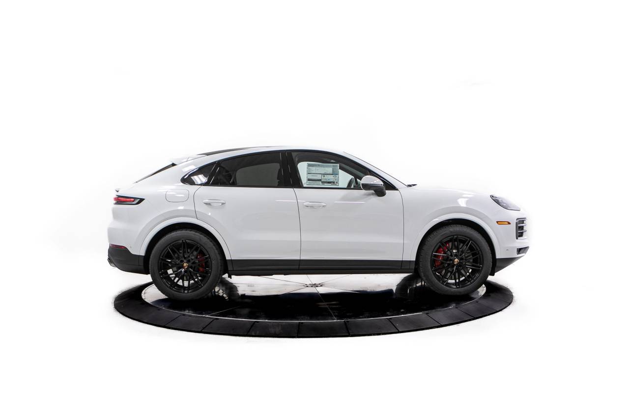 Thumbnail: 2026 Porsche  - 8