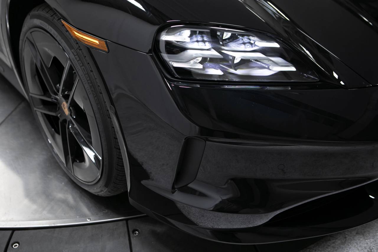 Thumbnail: 2026 Porsche Taycan - 12