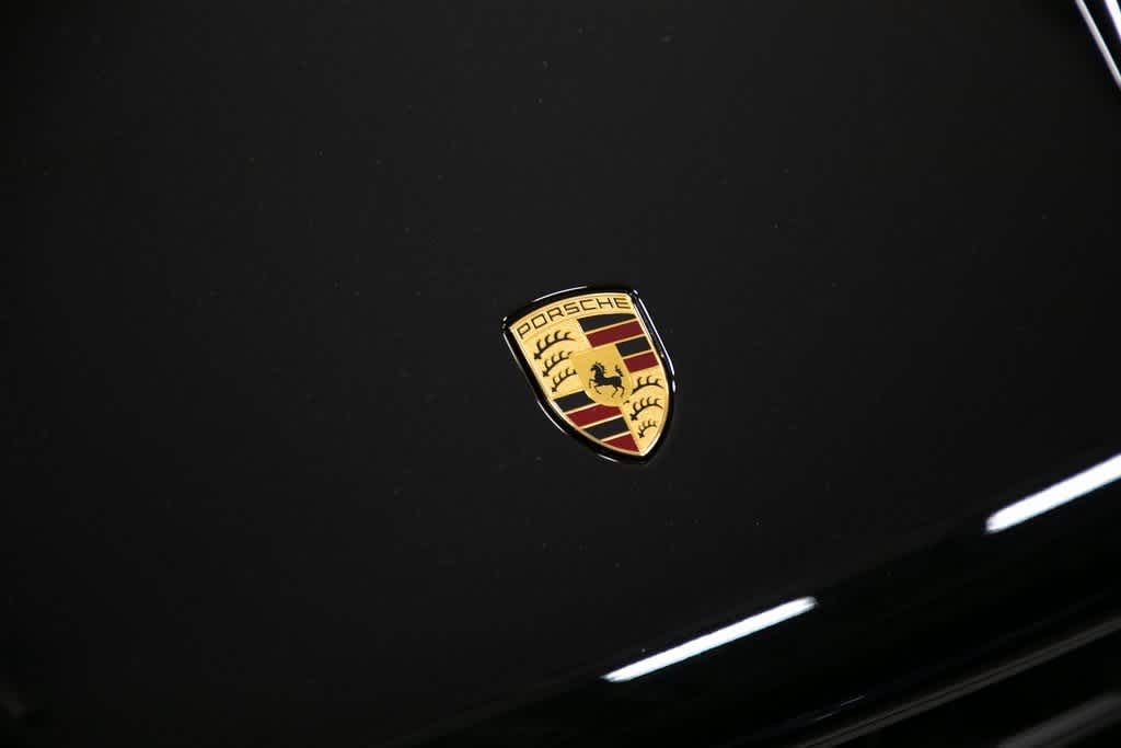 Thumbnail: 2025 Porsche Macan - 35