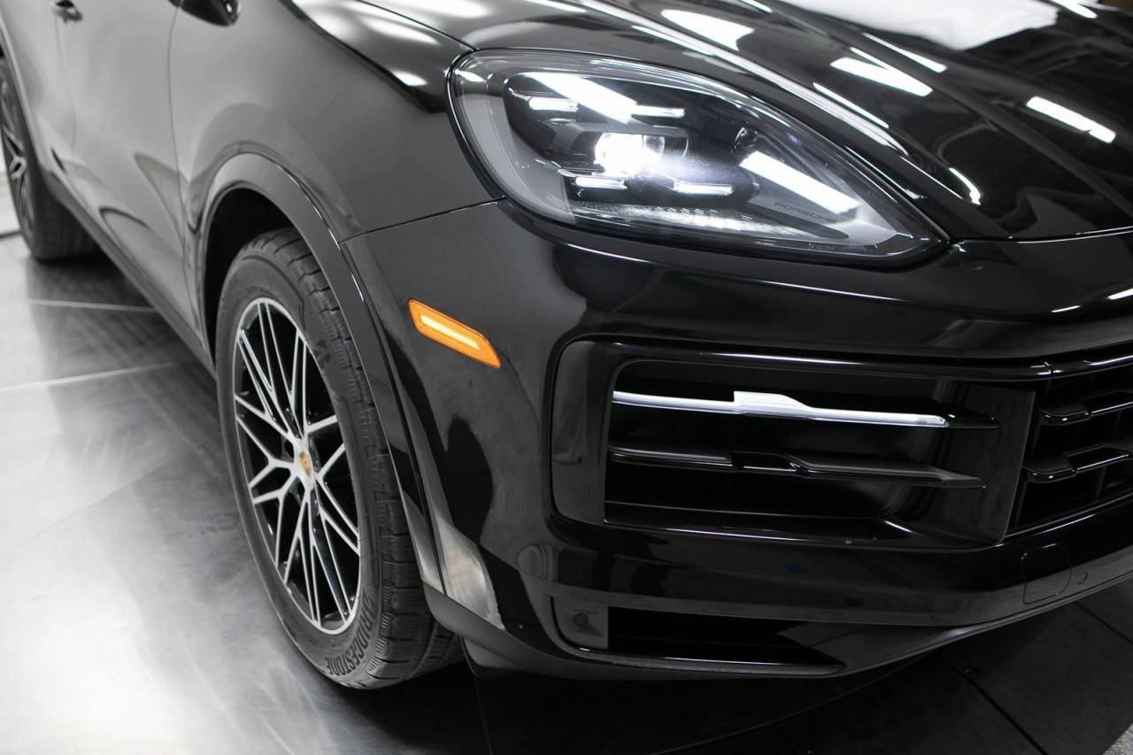 Thumbnail: 2026 Porsche Cayenne - 12