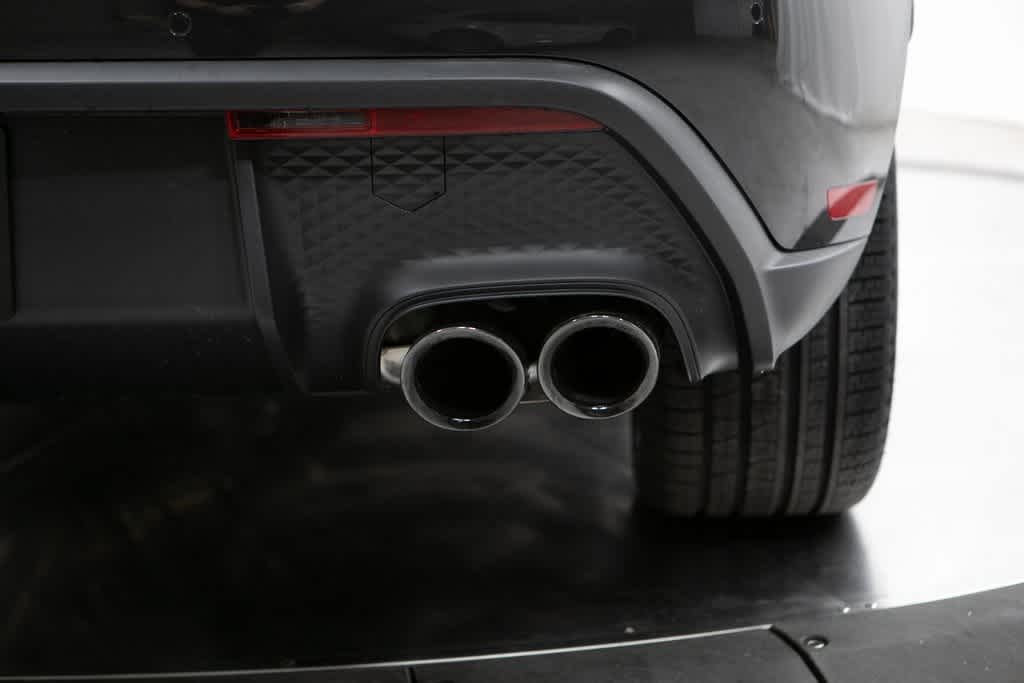 Thumbnail: 2025 Porsche Macan - 38