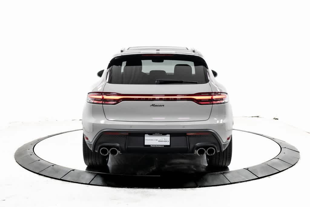 Thumbnail: 2025 Porsche Macan - 6