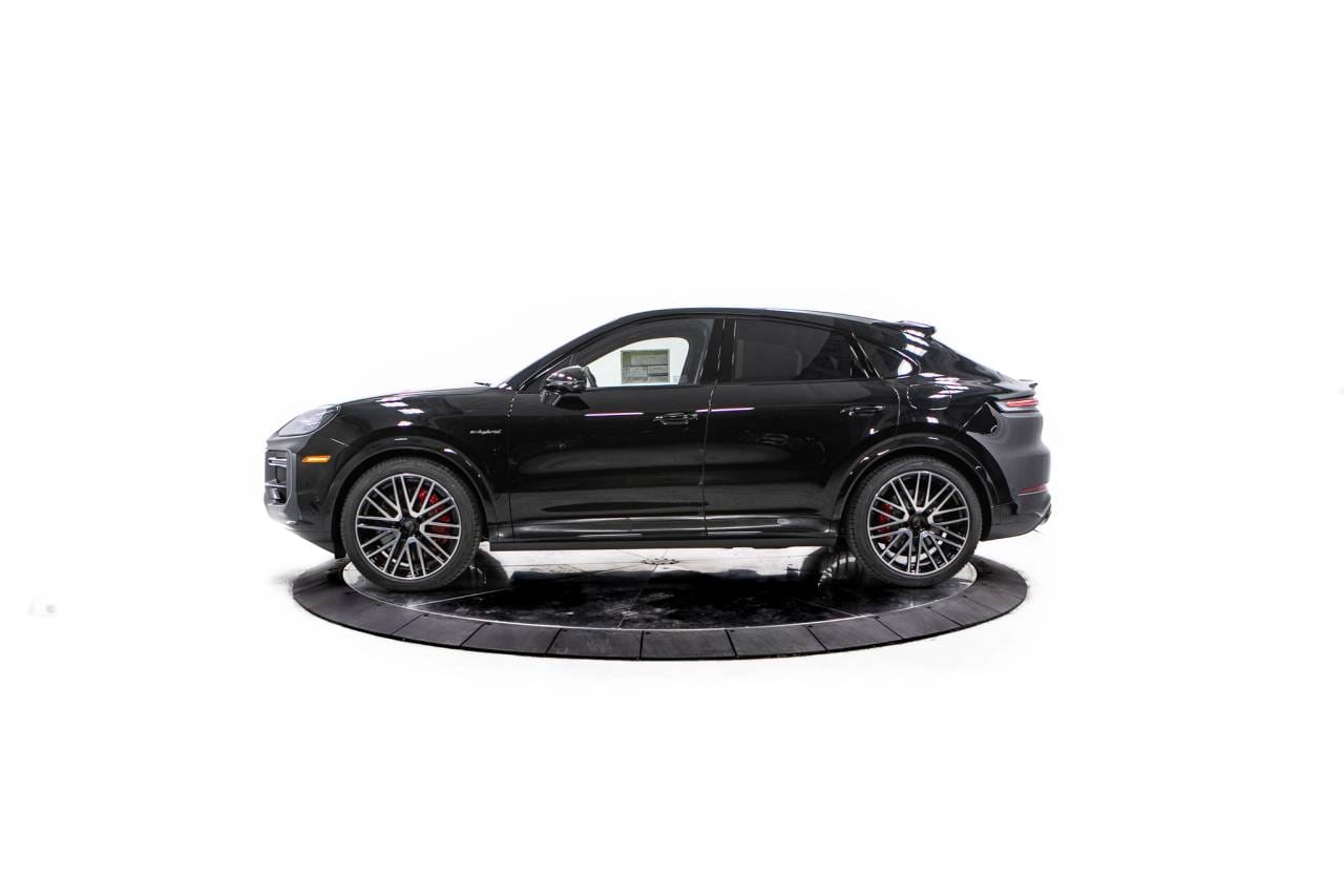 Thumbnail: 2026 Porsche  - 2