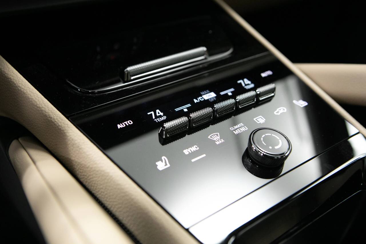 Thumbnail: 2026 Porsche Cayenne - 29