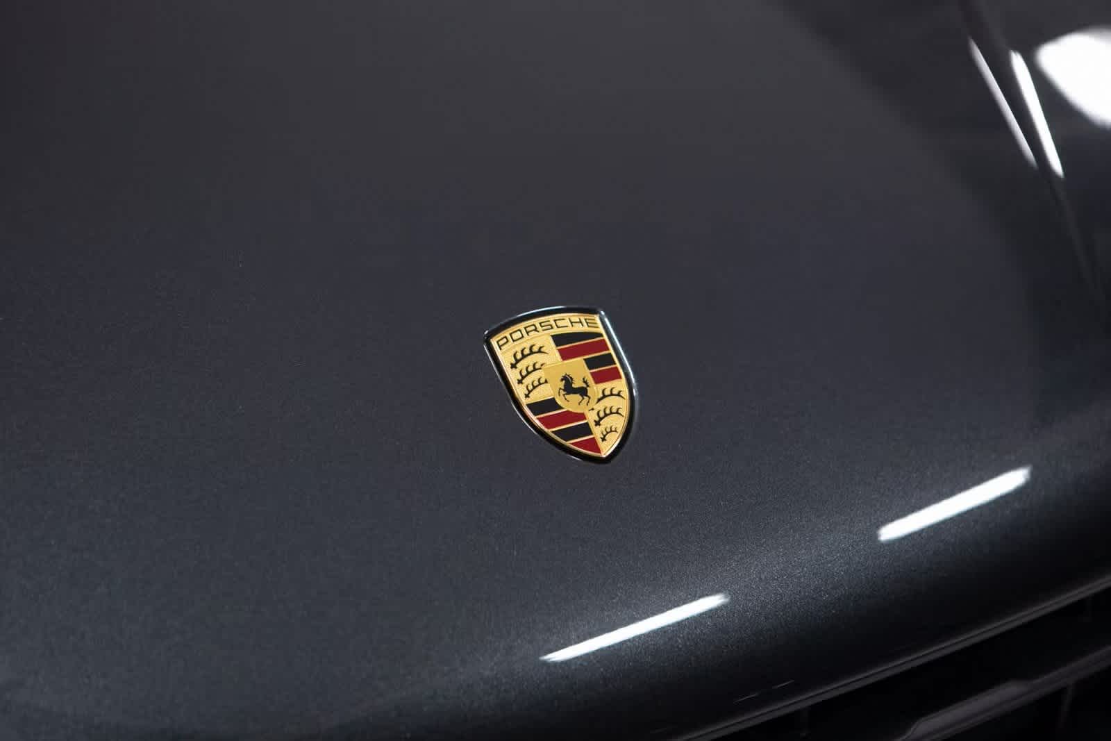 Thumbnail: 2025 Porsche Macan - 34