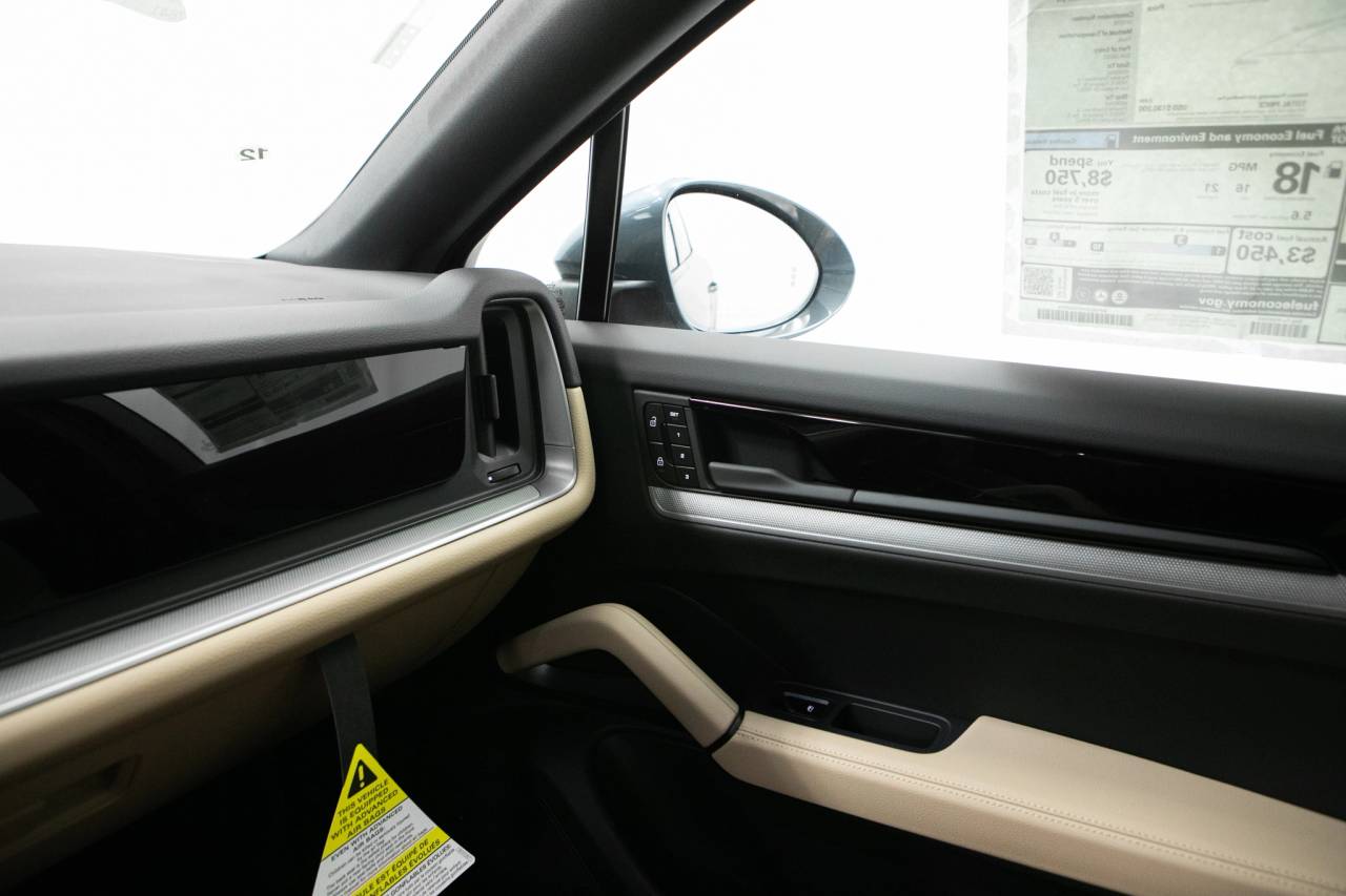 Thumbnail: 2026 Porsche  - 31