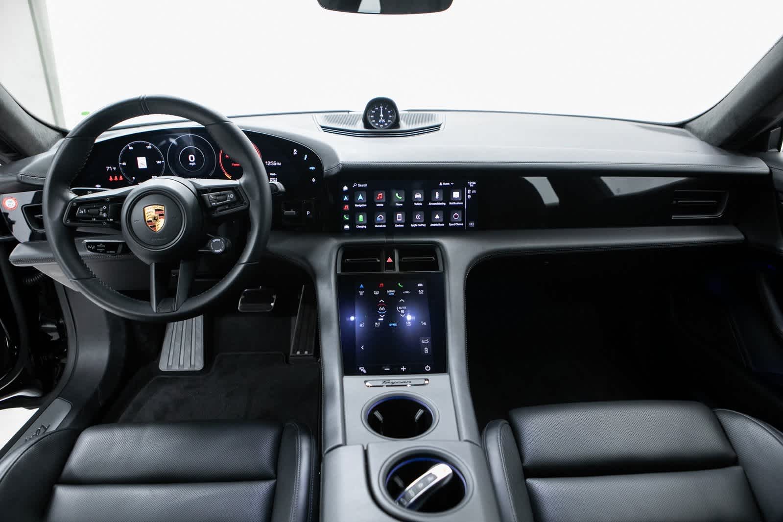 Thumbnail: 2022 Porsche Taycan - 13