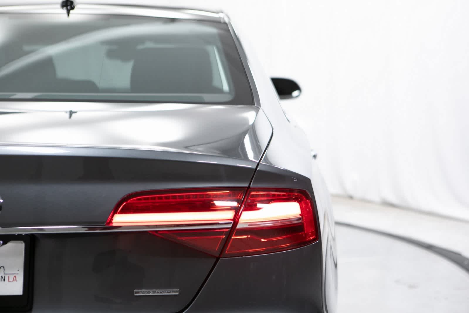 Thumbnail: 2017 Audi A8 - 36