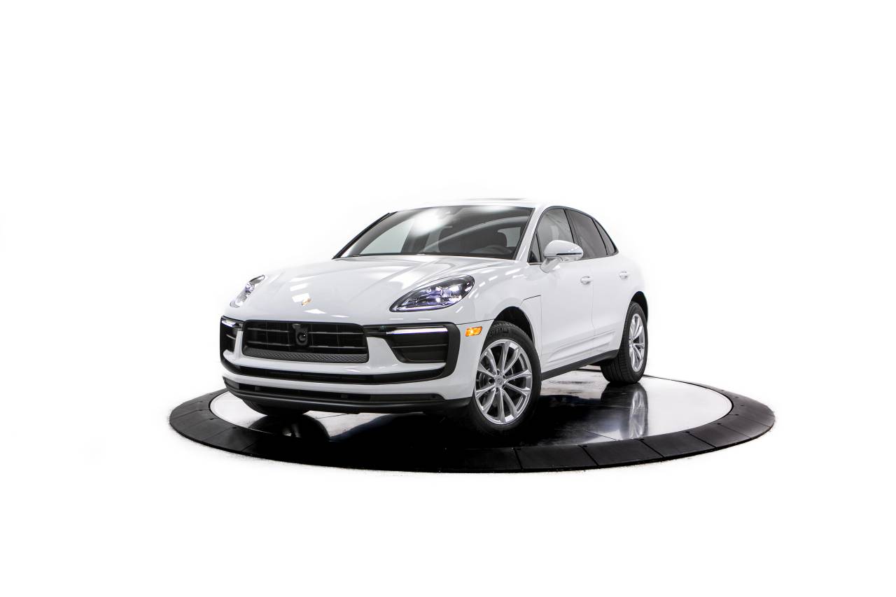 Thumbnail: 2026 Porsche Macan - 1