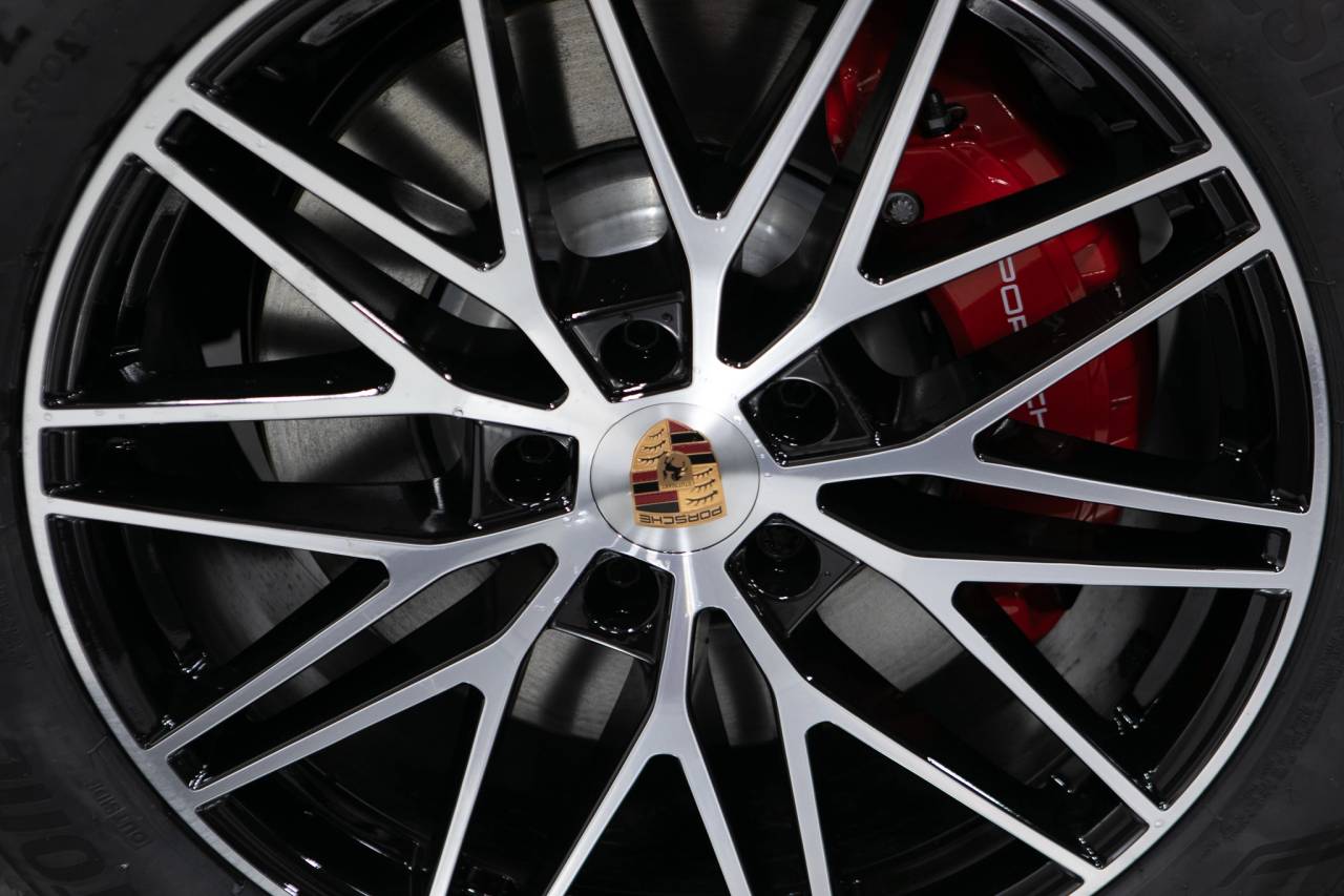 Thumbnail: 2026 Porsche  - 11