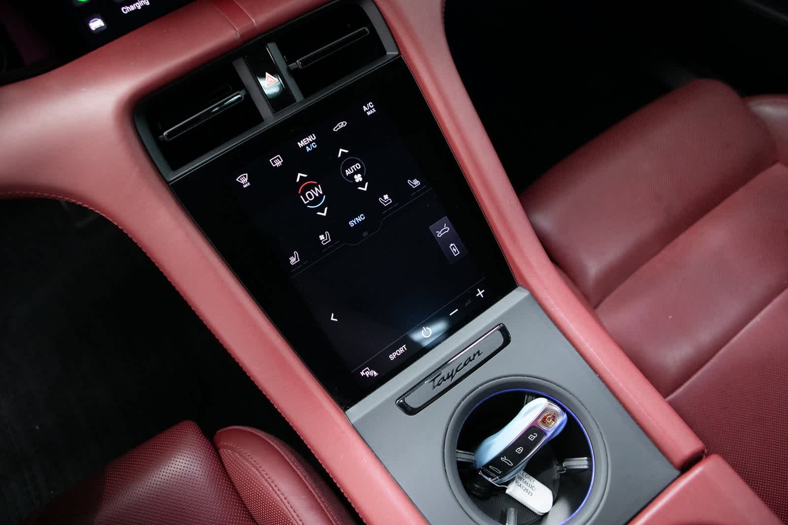 Thumbnail: 2024 Porsche Taycan - 21