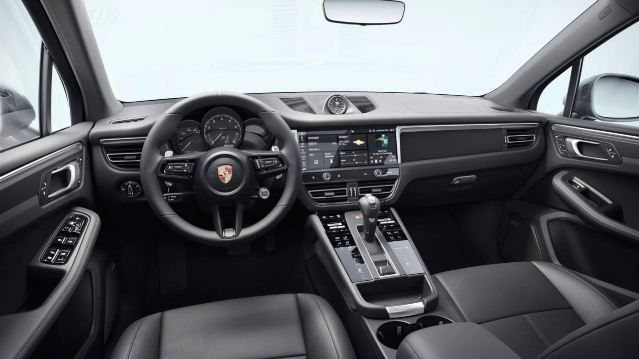 Thumbnail: 2026 Porsche Macan - 9