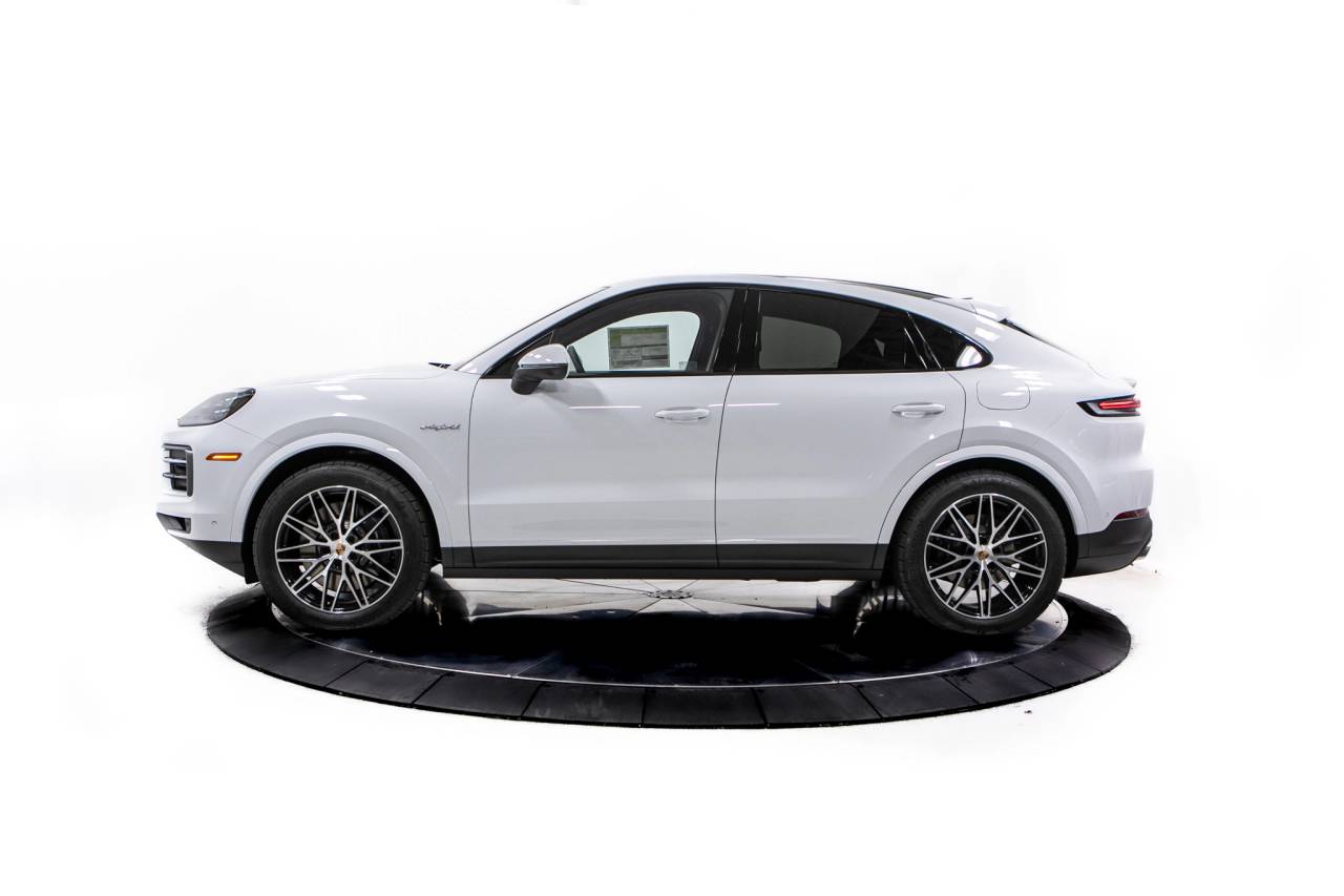 Thumbnail: 2026 Porsche  - 2