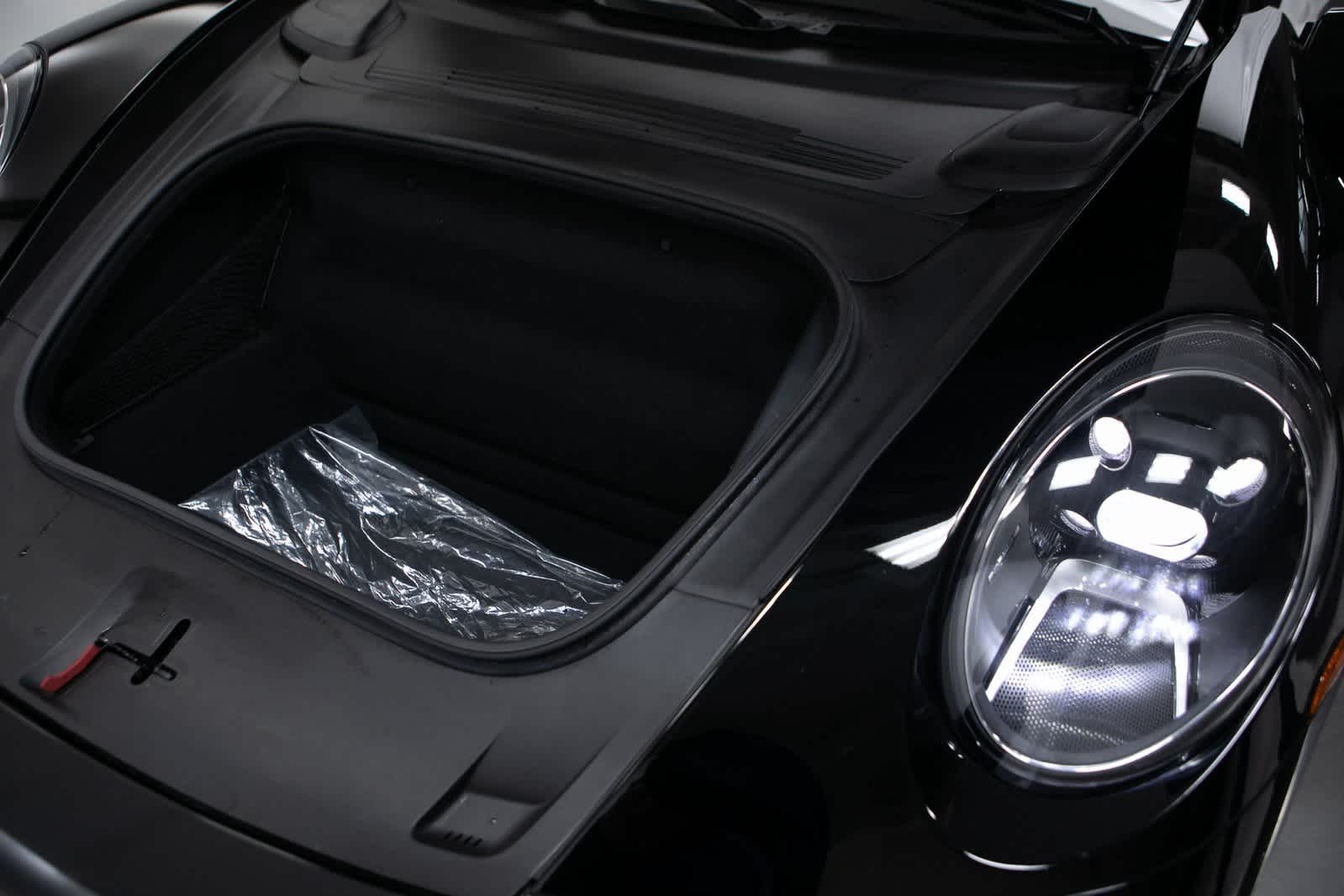 Thumbnail: 2021 Porsche 911 - 30