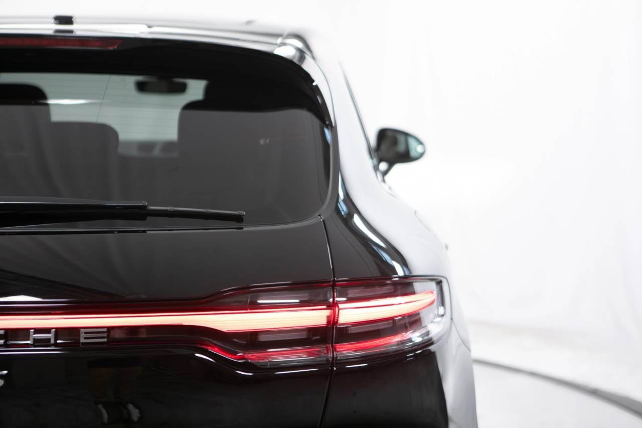 Thumbnail: 2026 Porsche Macan - 18