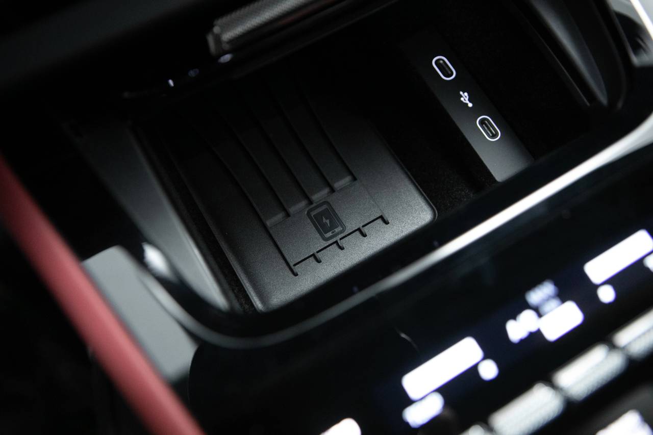 Thumbnail: 2026 Porsche Cayenne - 30