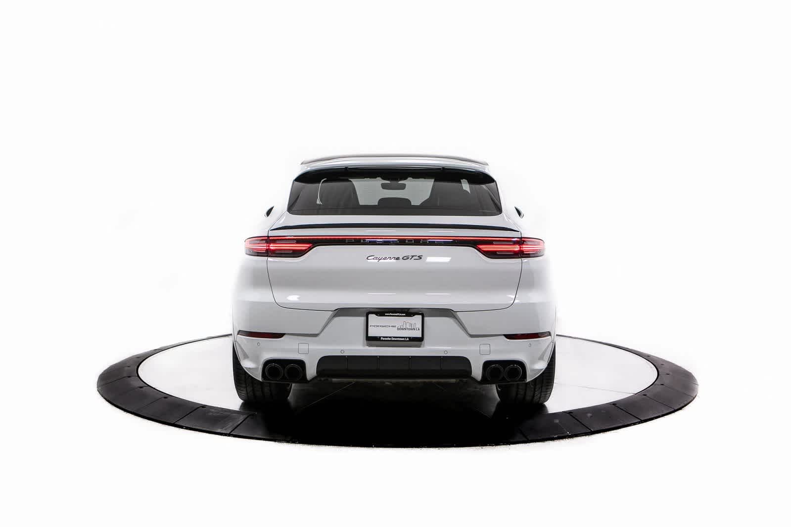 Thumbnail: 2023 Porsche Cayenne - 6