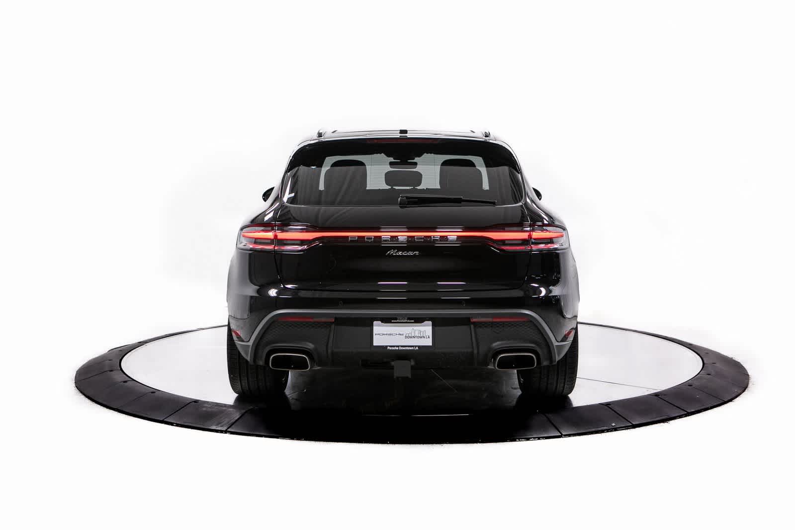 Thumbnail: 2025 Porsche Macan - 6