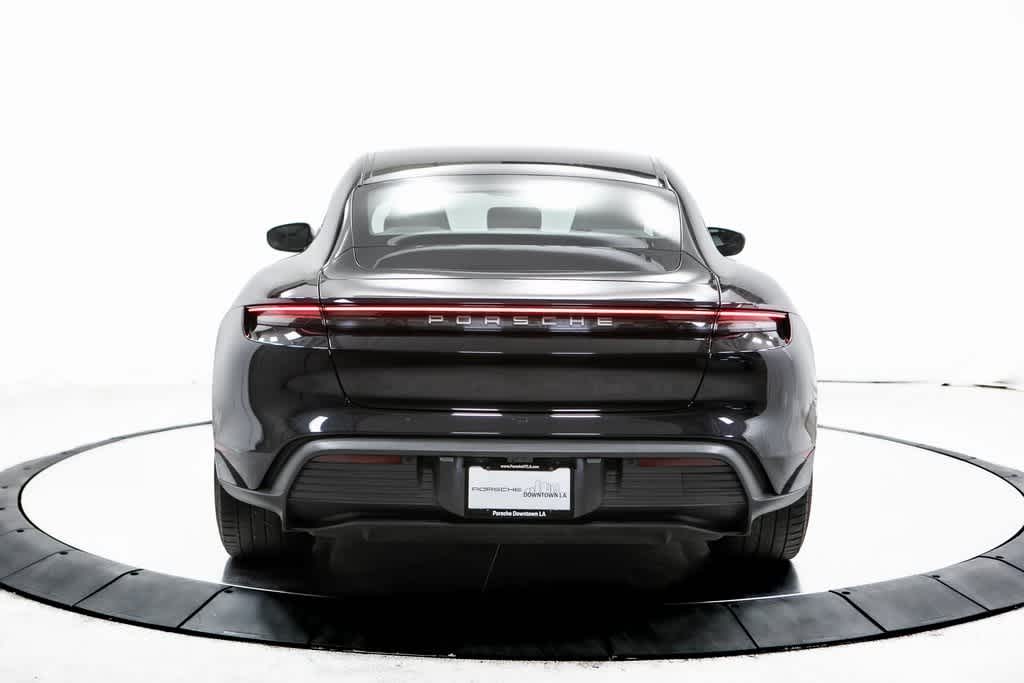 Thumbnail: 2022 Porsche Taycan - 6