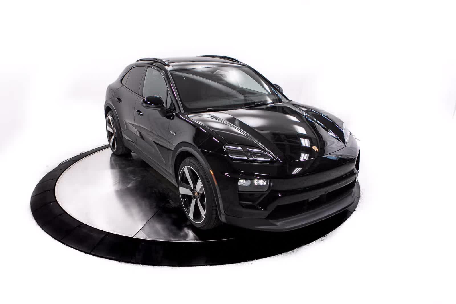 Thumbnail: 2025 Porsche Macan - 22