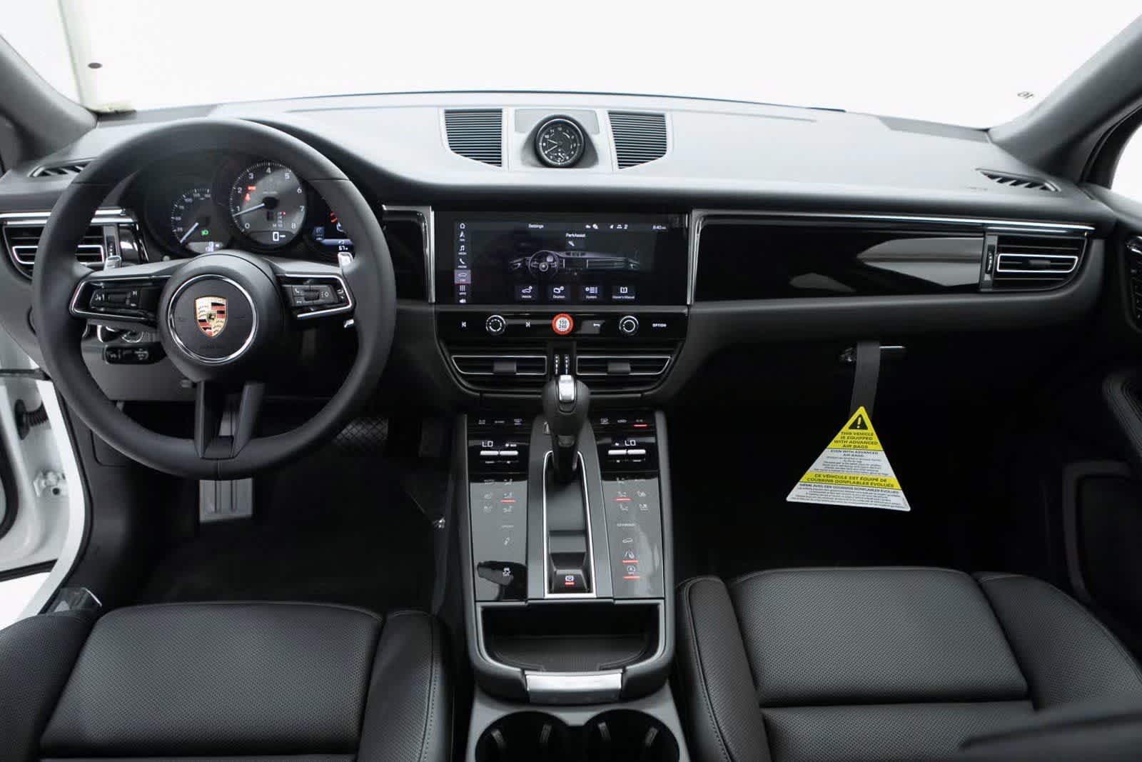 Thumbnail: 2025 Porsche Macan - 13