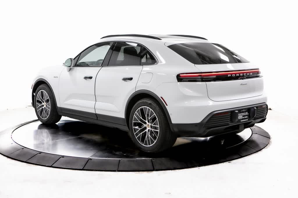 2025 Porsche Macan Electric Base photo 3