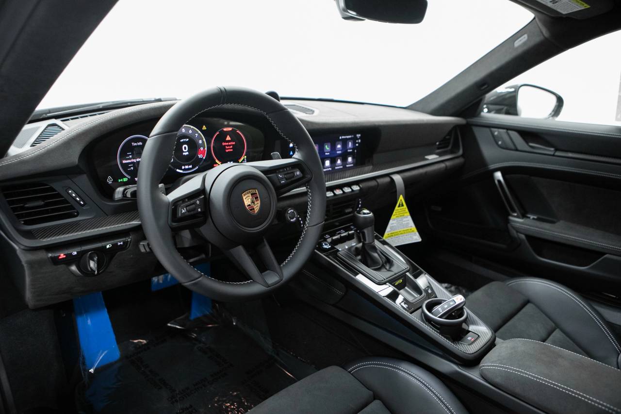 Thumbnail: 2026 Porsche 911 - 4