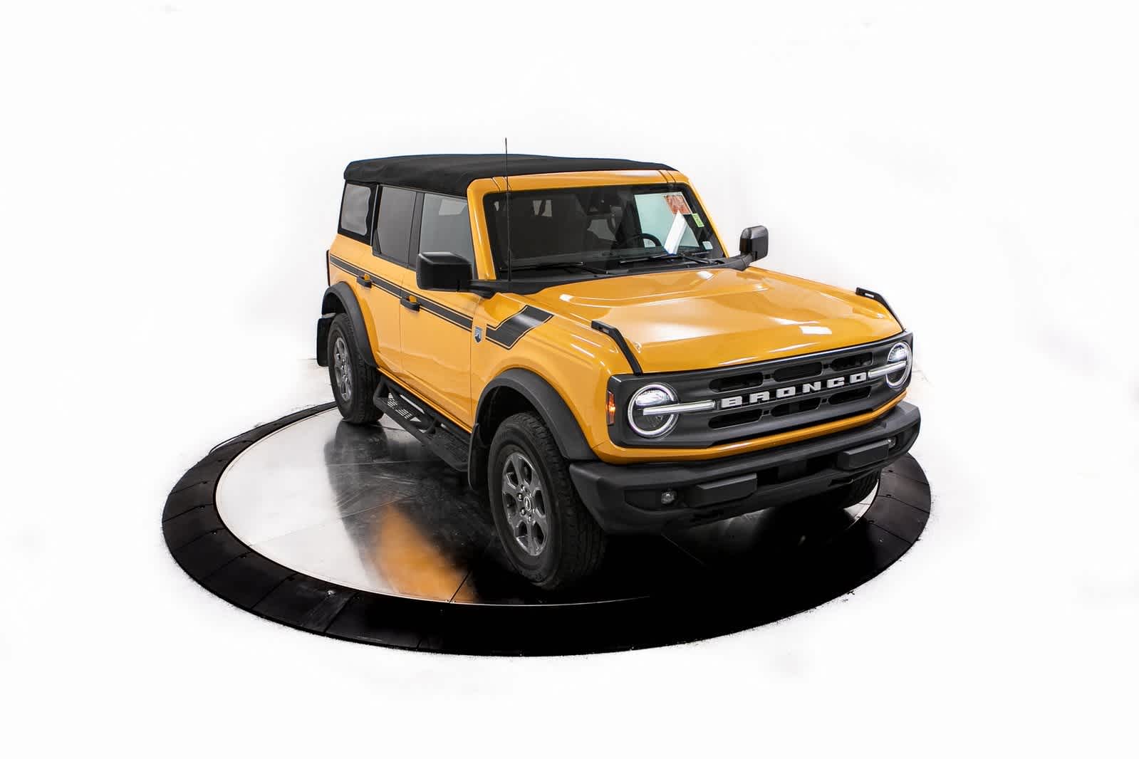Thumbnail: 2022 Ford Bronco - 33