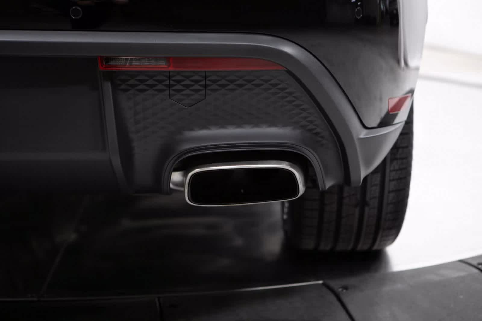 Thumbnail: 2025 Porsche Macan - 37