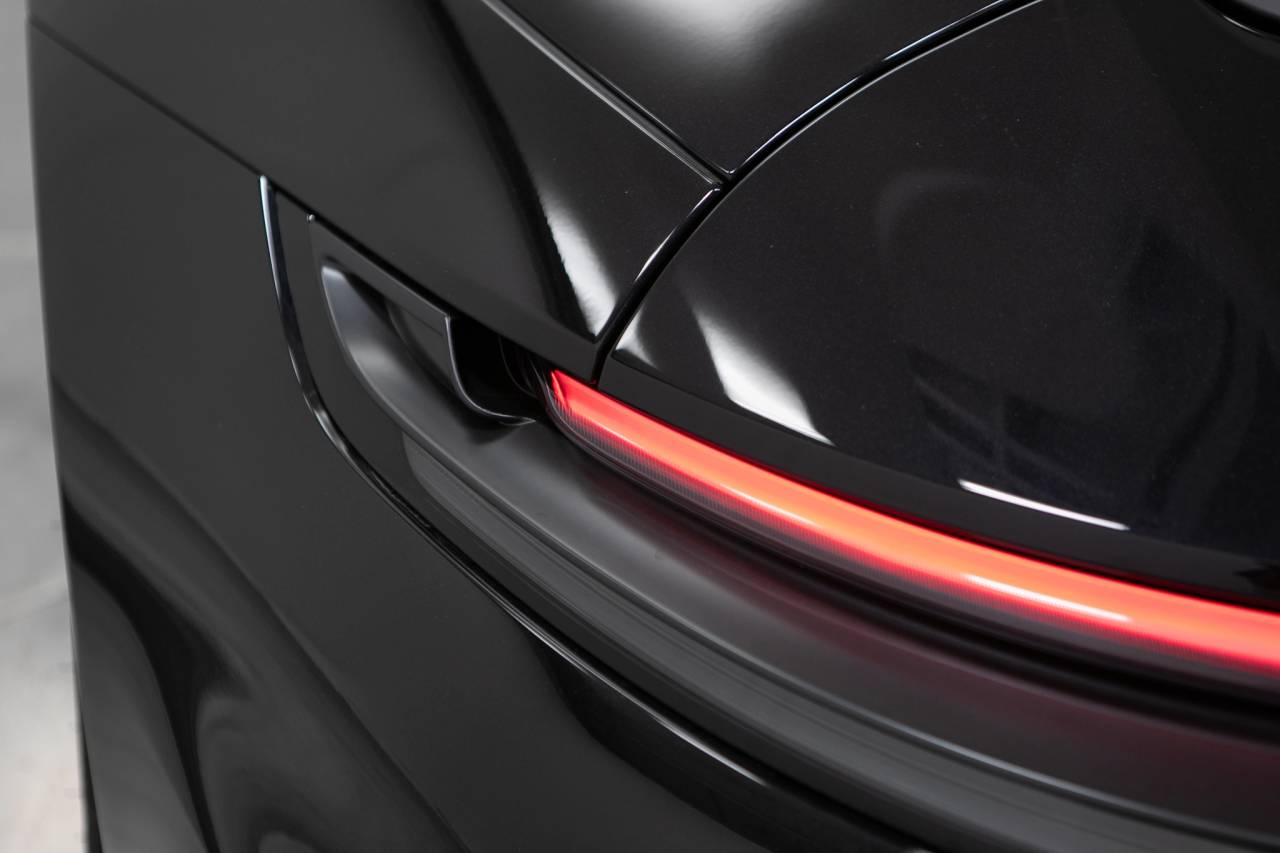 Thumbnail: 2026 Porsche 911 - 16