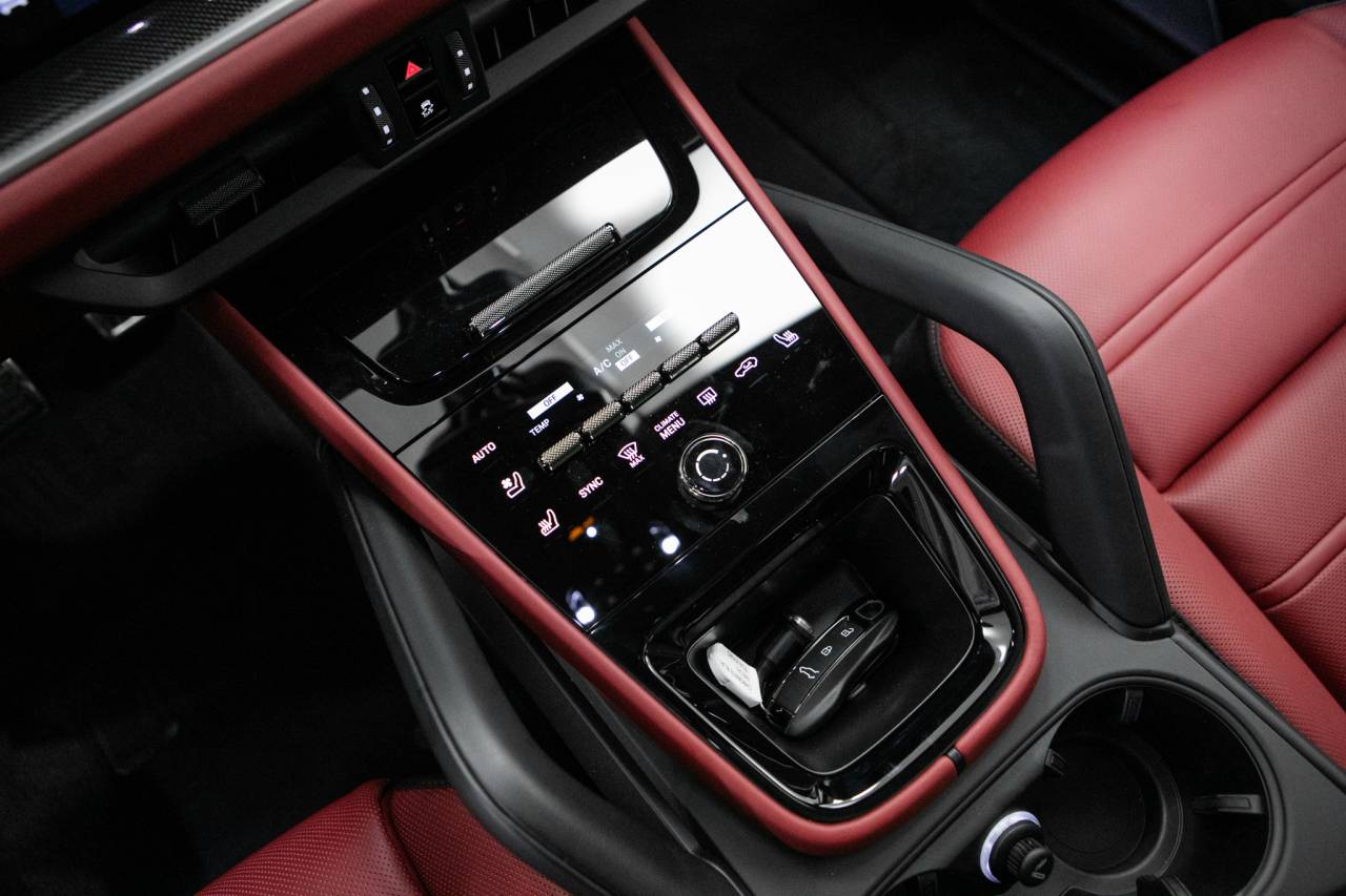 Thumbnail: 2026 Porsche Cayenne - 28