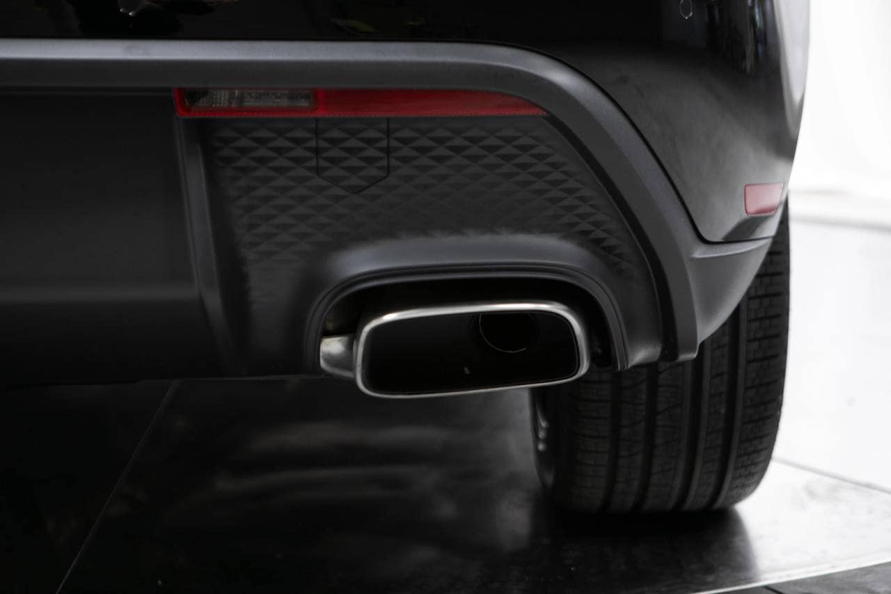 Thumbnail: 2026 Porsche Macan - 17