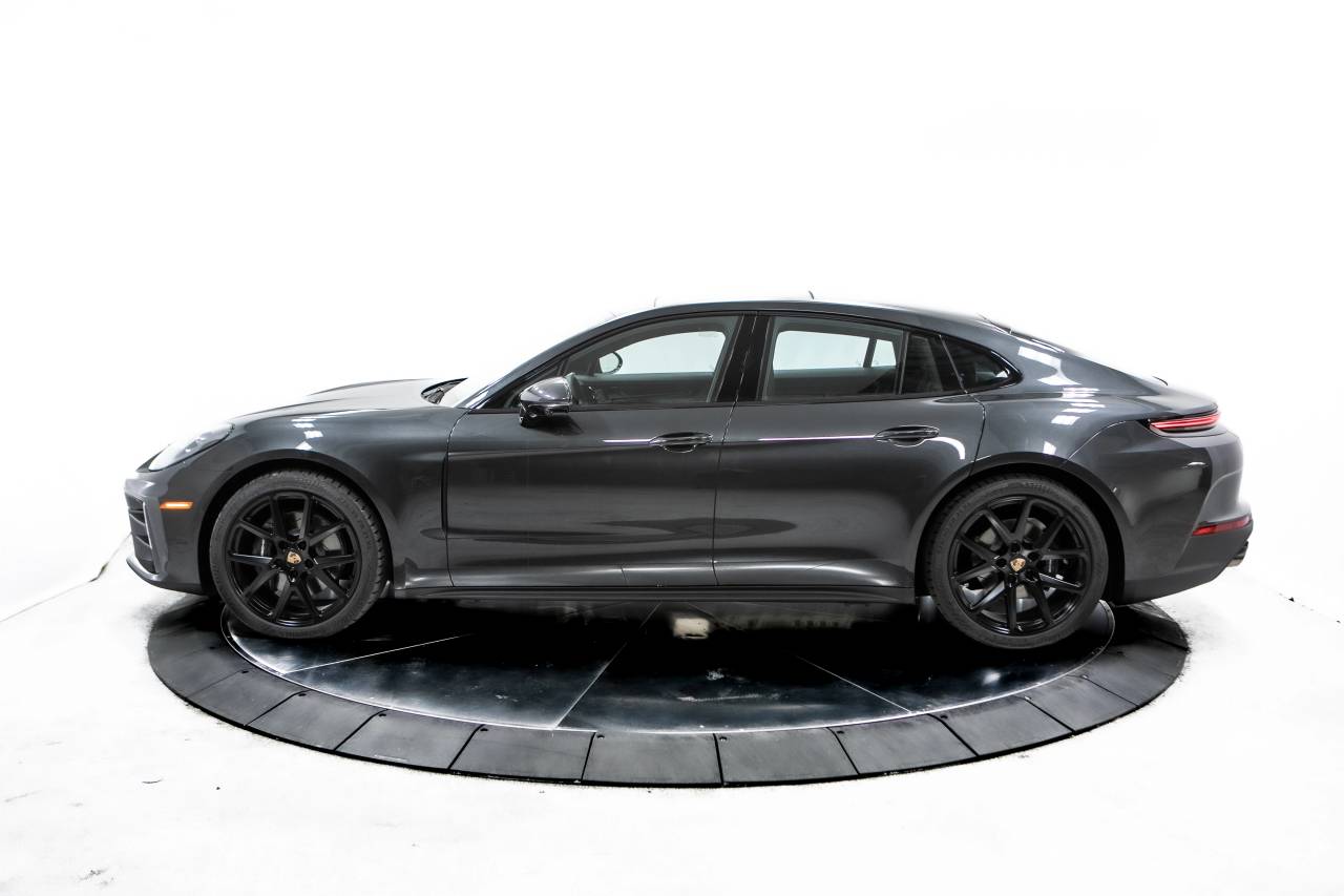 Thumbnail: 2025 Porsche Panamera - 2