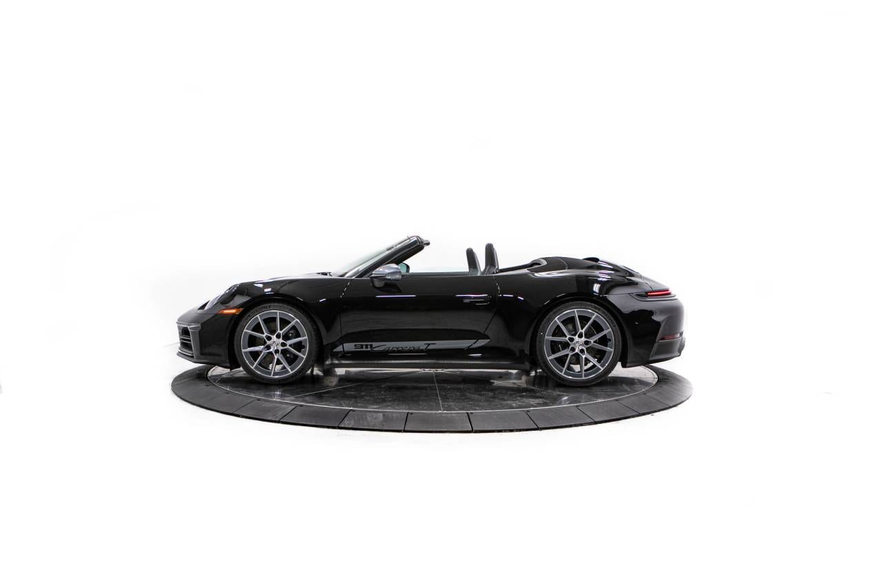 Thumbnail: 2026 Porsche 911 - 2