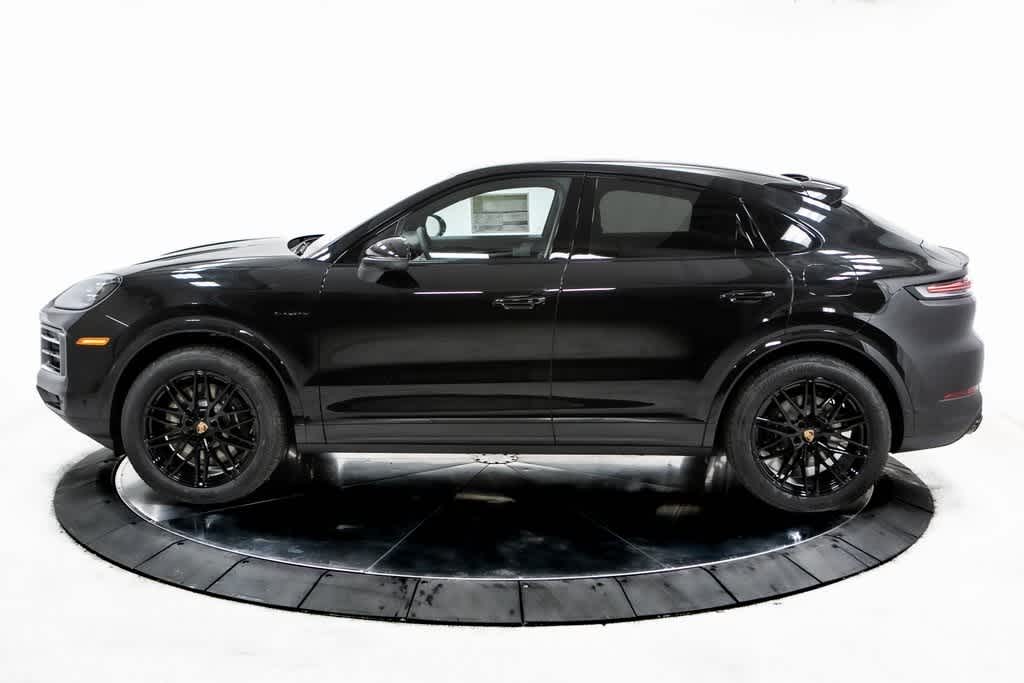 Thumbnail: 2025 Porsche  - 2