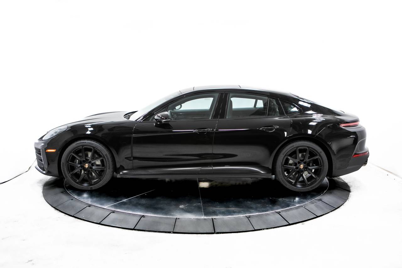 Thumbnail: 2025 Porsche Panamera - 2