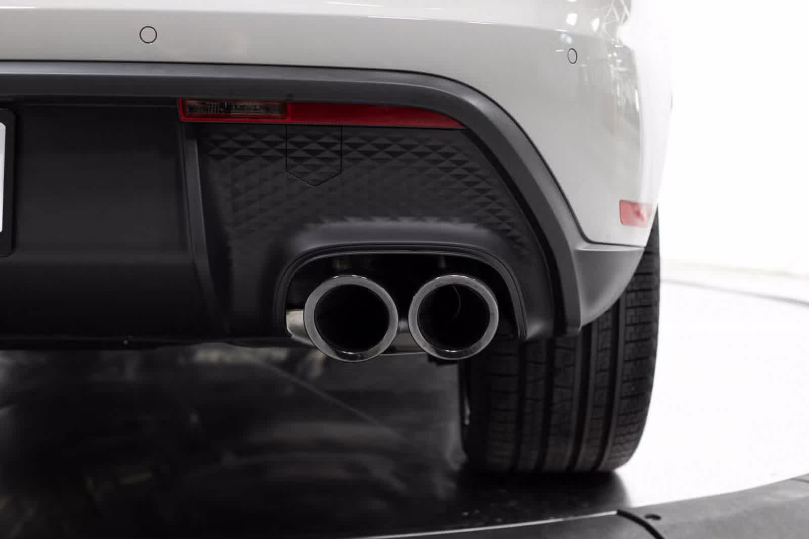 Thumbnail: 2025 Porsche Macan - 37